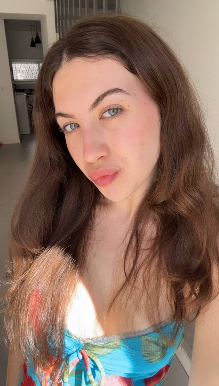 Nude girl Amber in Casablanca