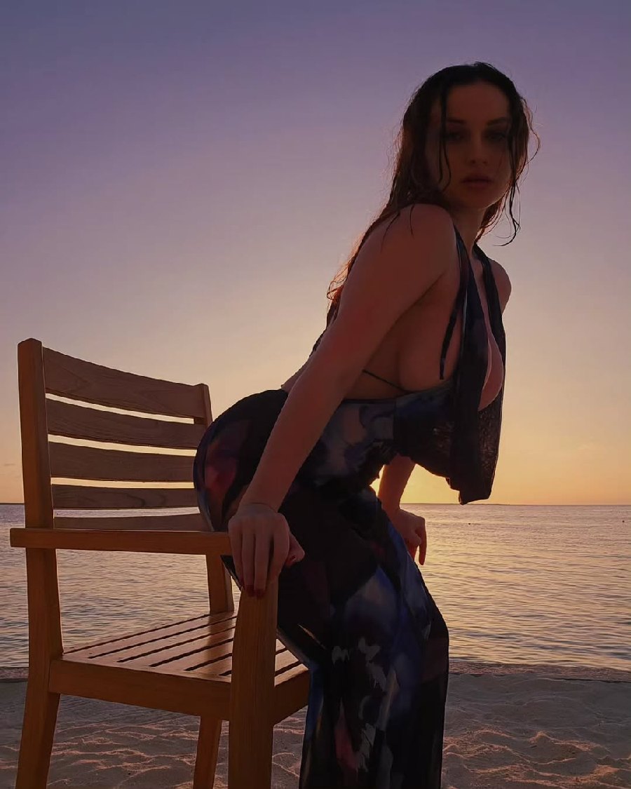 Sexy girl Miranda Faith nude in Casablanca