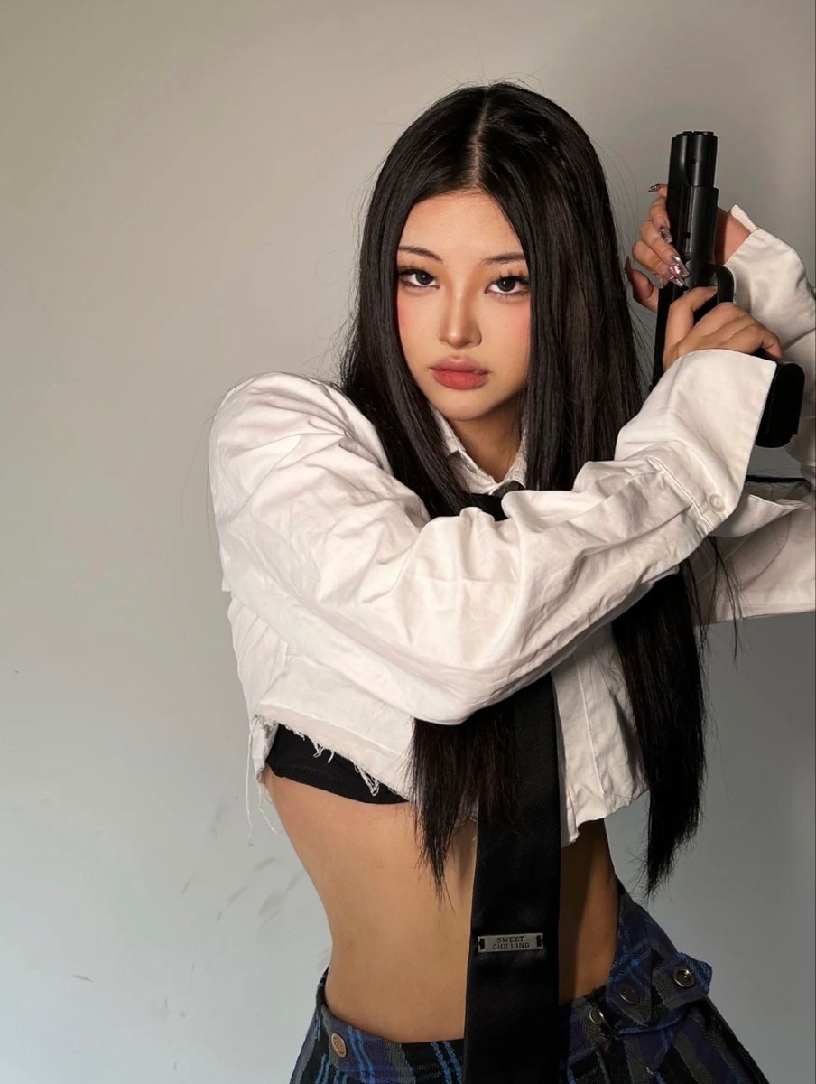 A cozy shot with Sassy girls — straight from Casablanca