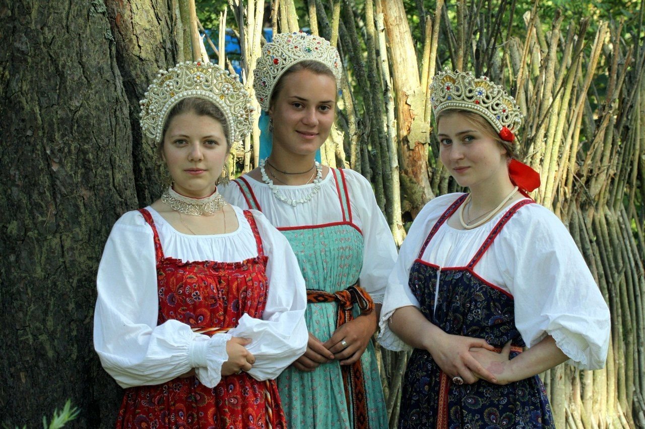 Sexy model Girls in Slavic costumes in Casablanca